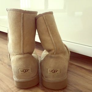 Ugg Short Boots